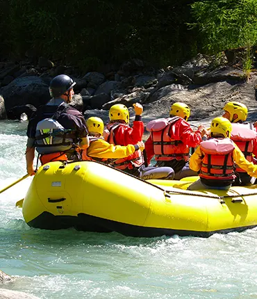 Abenteuer im Freien mit adrenalinfördernden Aktivitäten